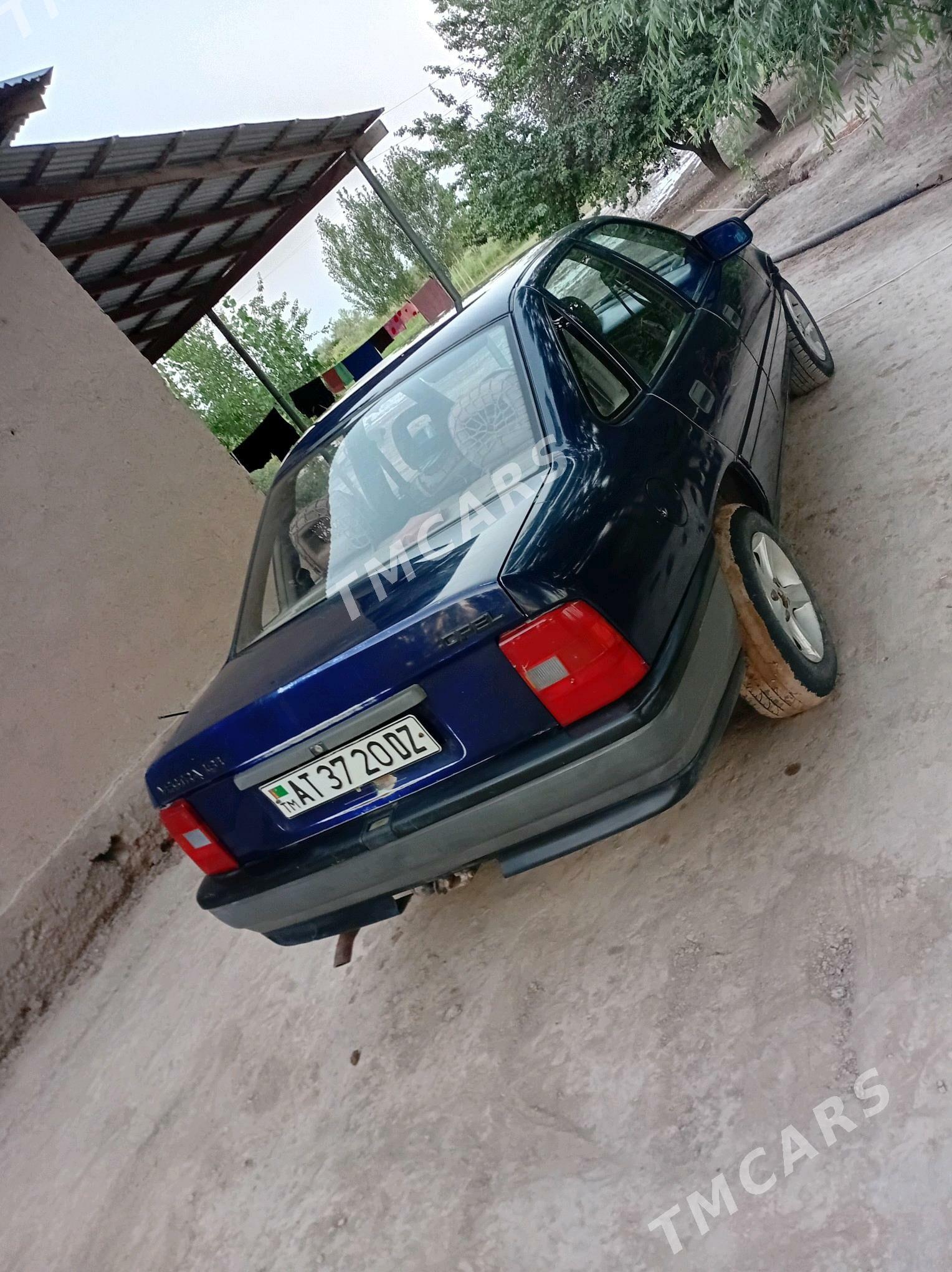 Opel Vectra 1992 - 40 000 TMT - Gubadag - img 4