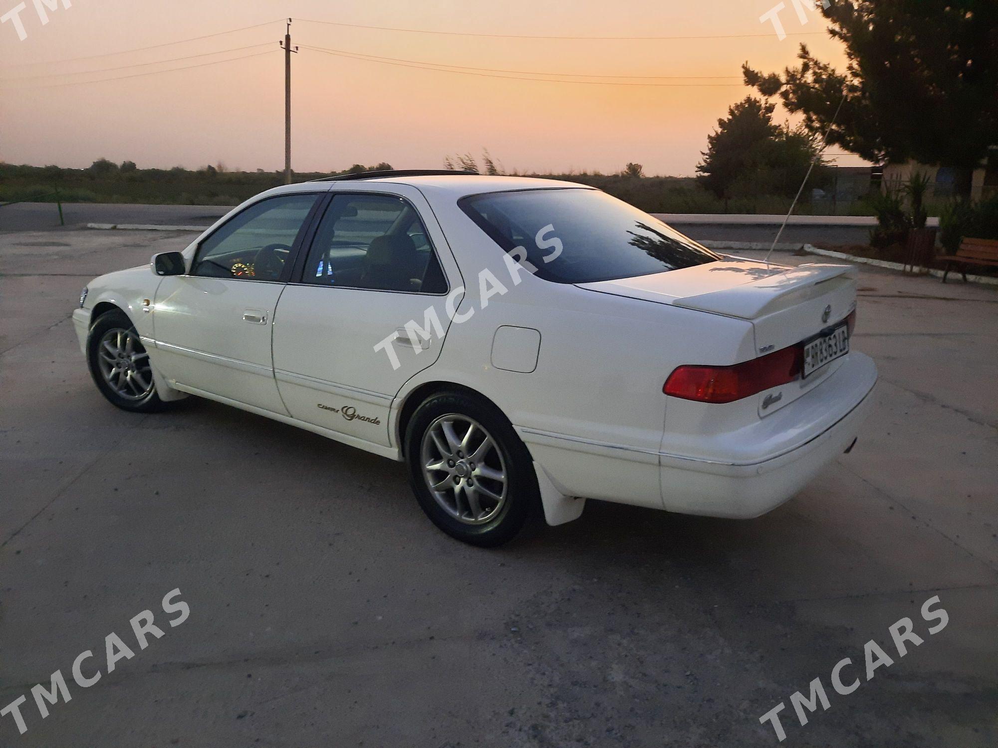 Toyota Camry 2000 - 190 000 TMT - Türkmenabat - img 4