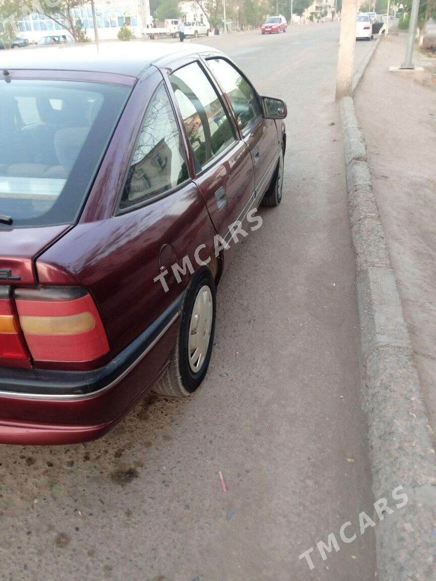 Opel Vectra 1992 - 35 000 TMT - Дашогуз - img 3