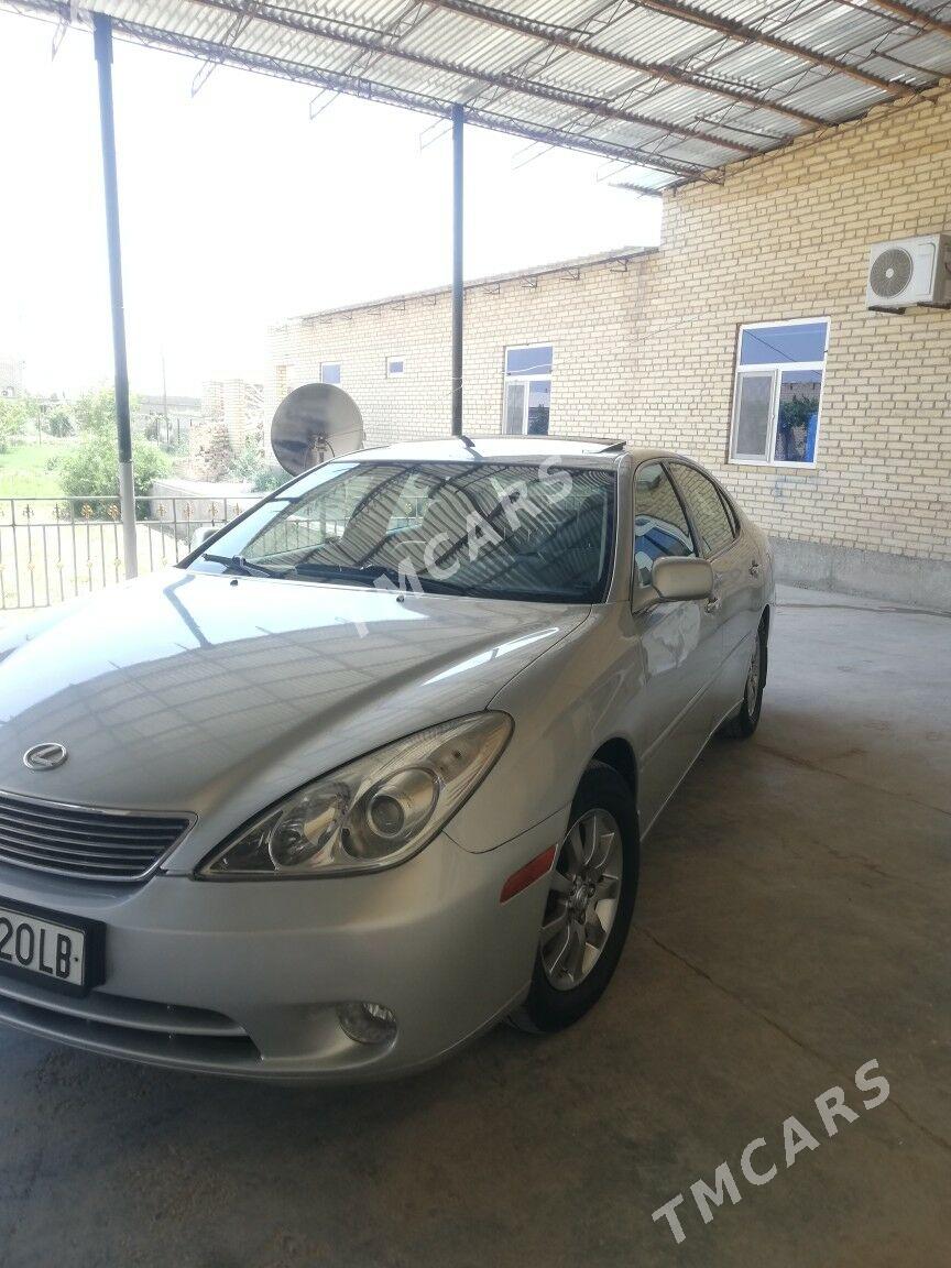 Lexus ES 330 2004 - 175 000 TMT - Дянев - img 2