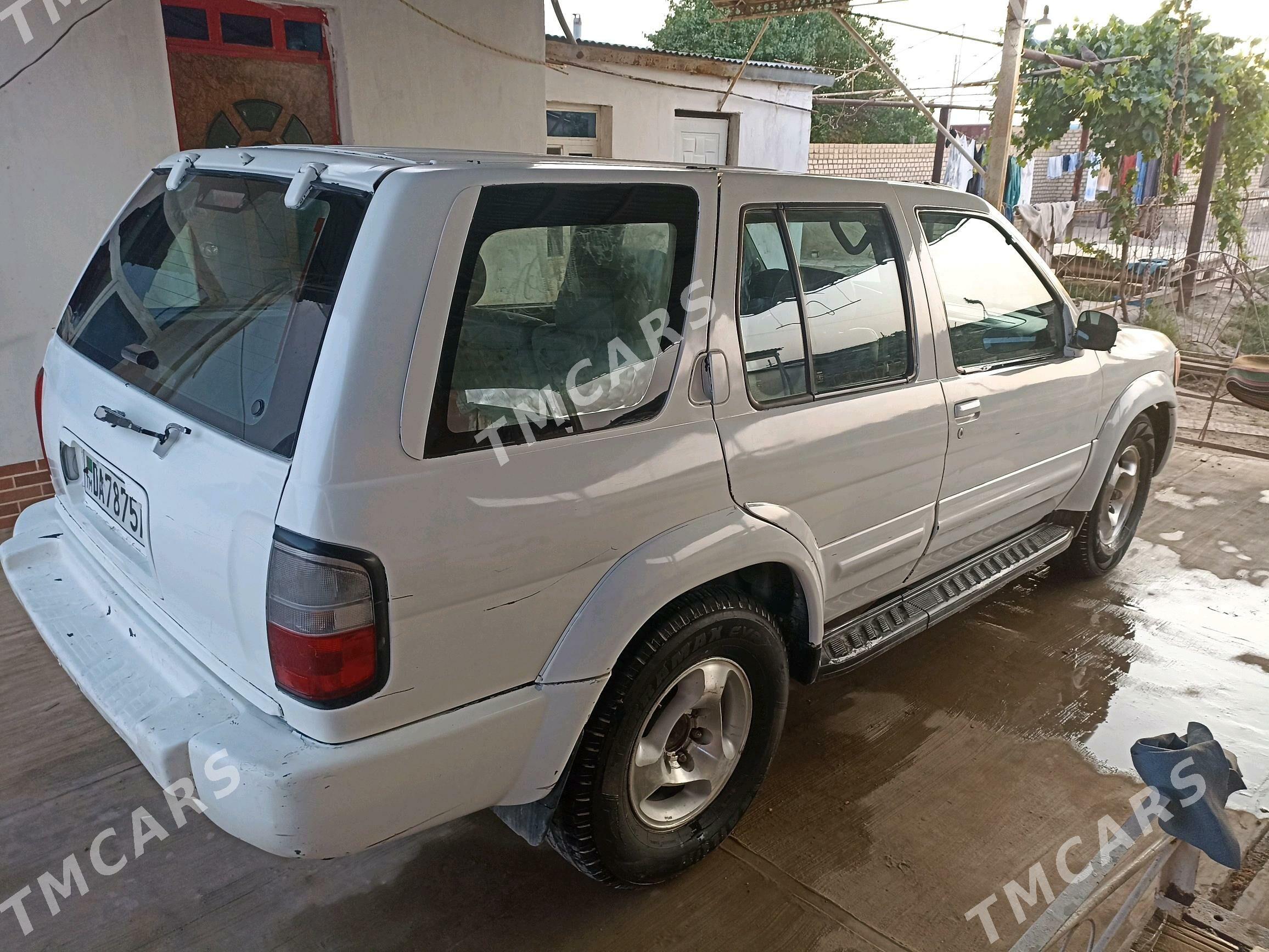 Nissan Pathfinder 1998 - 75 000 TMT - Байрамали - img 2