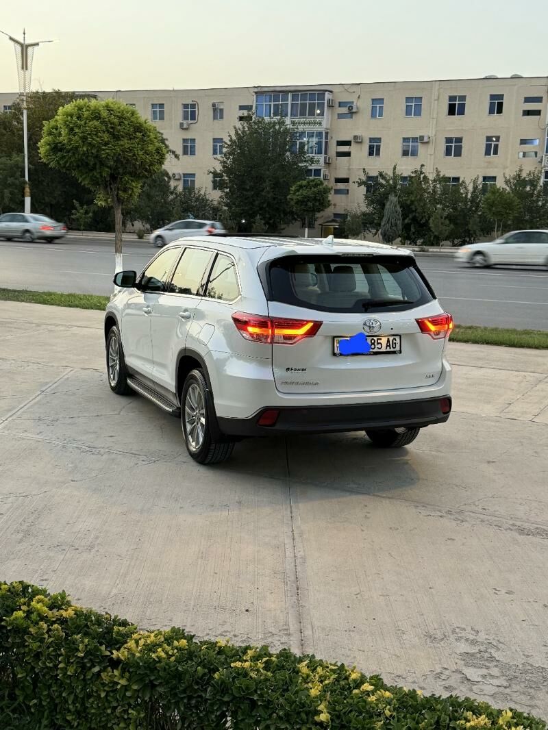 Toyota Highlander 2019 - 475 000 TMT - Aşgabat - img 4