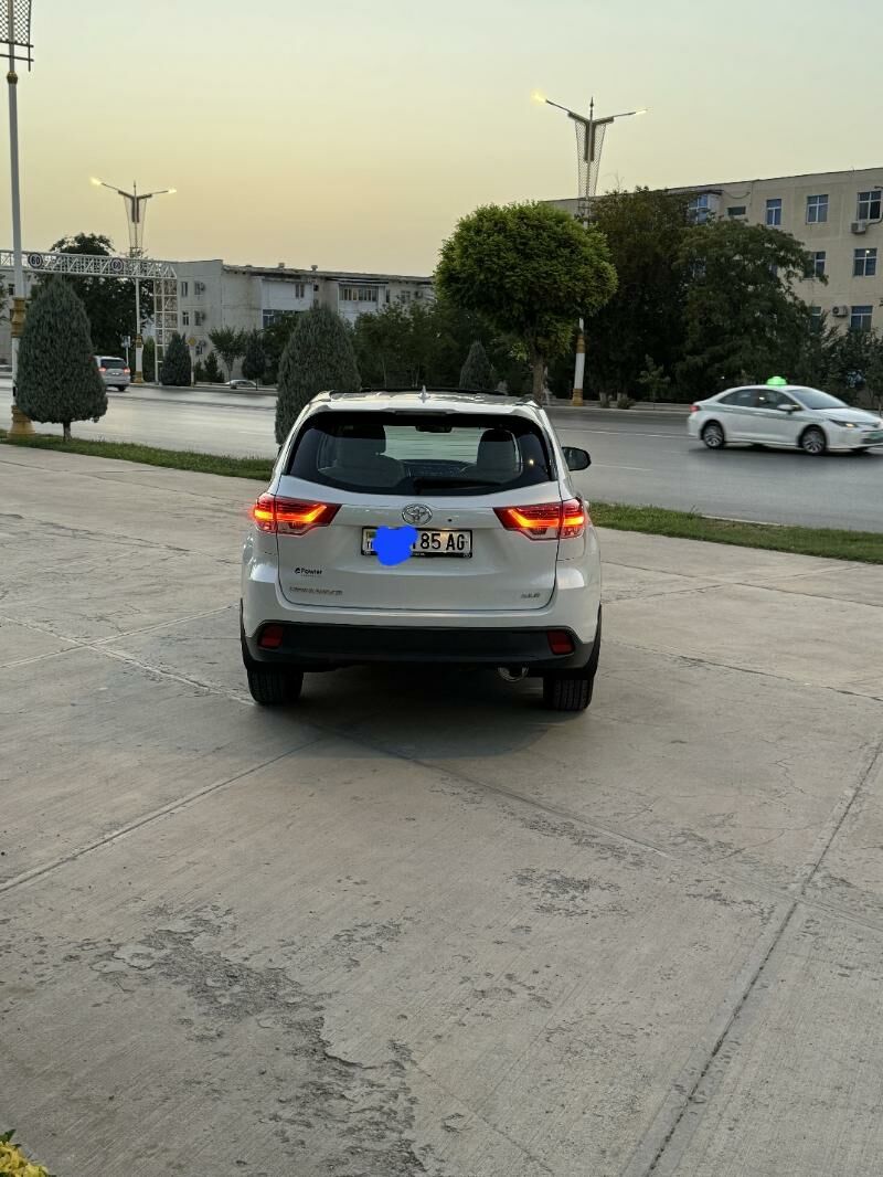 Toyota Highlander 2019 - 475 000 TMT - Aşgabat - img 5