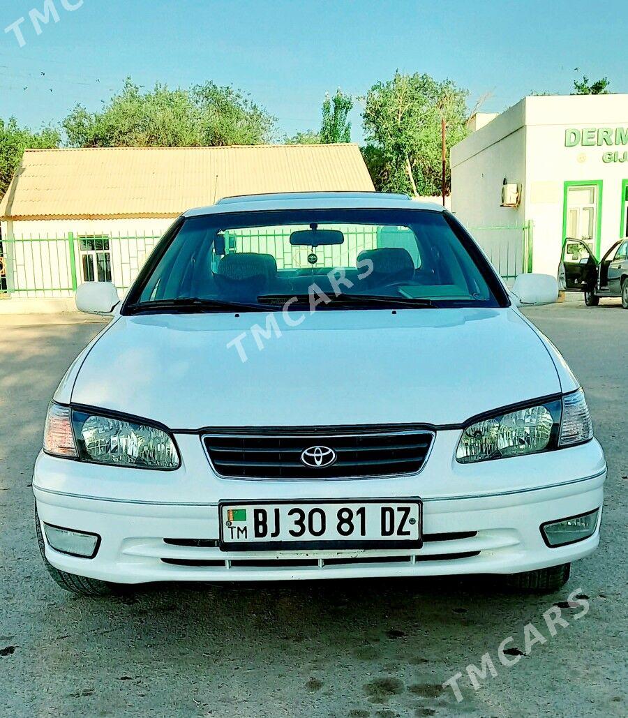 Toyota Camry 1999 - 124 000 TMT - Дашогуз - img 3