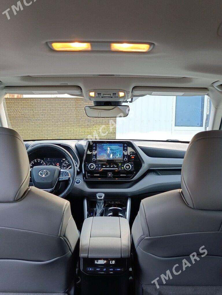 Toyota Highlander 2021 - 600 000 TMT - Мары - img 3