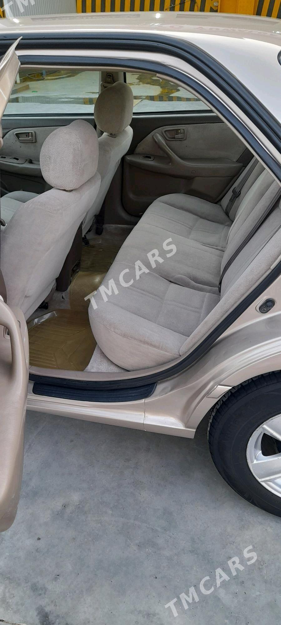 Toyota Camry 2000 - 125 000 TMT - Векильбазар - img 5