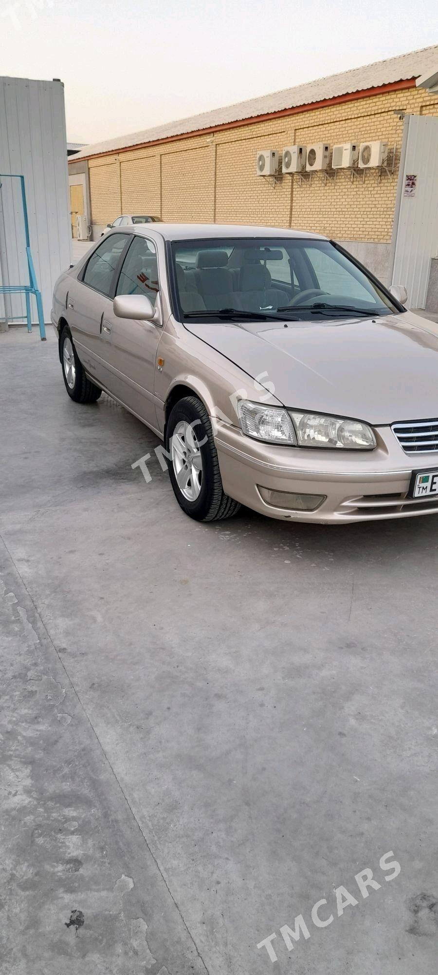 Toyota Camry 2000 - 125 000 TMT - Векильбазар - img 2