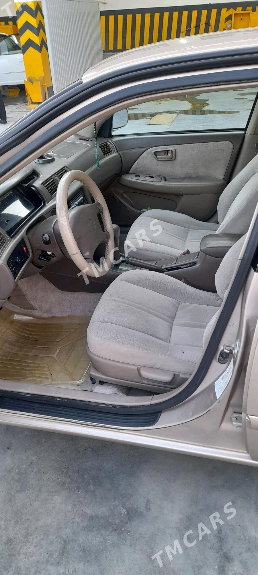Toyota Camry 2000 - 125 000 TMT - Векильбазар - img 4