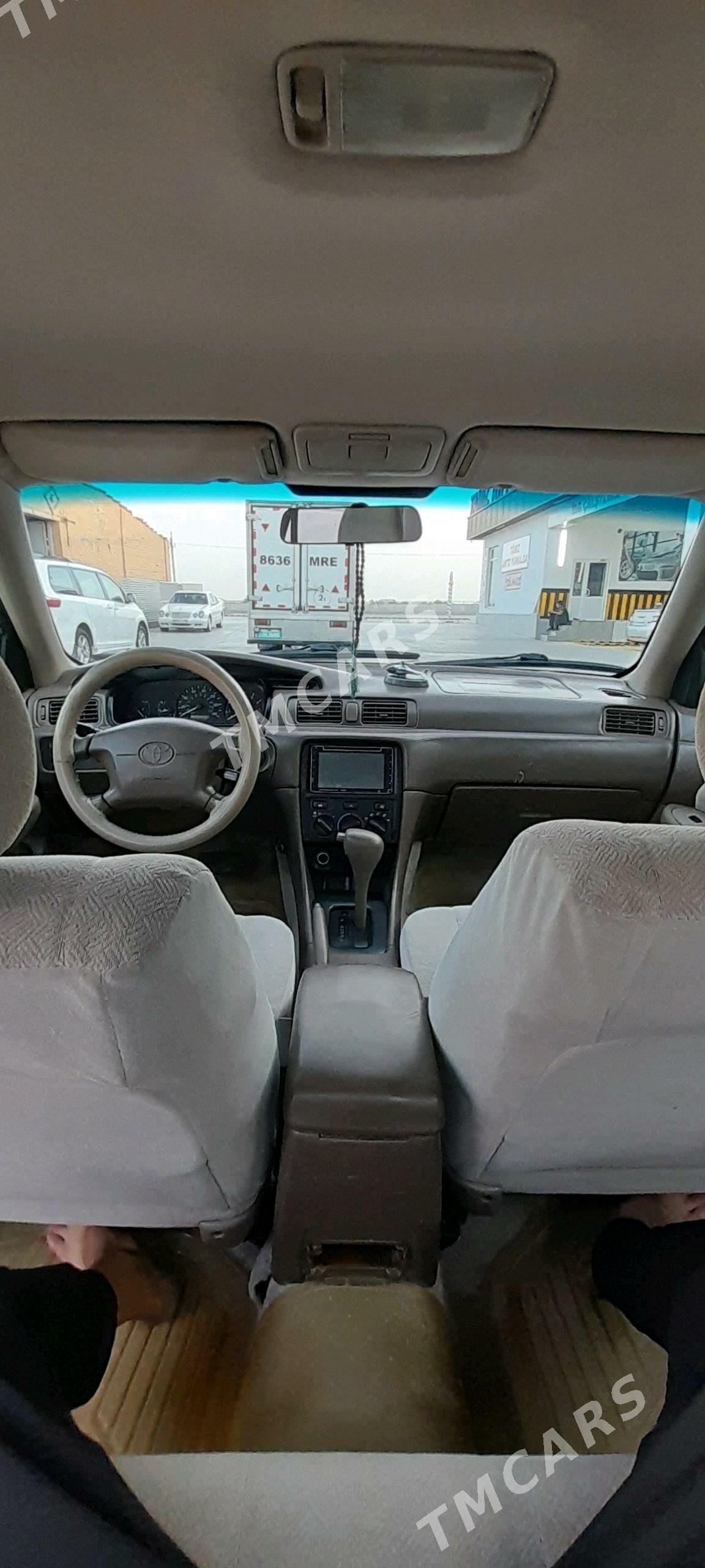 Toyota Camry 2000 - 125 000 TMT - Векильбазар - img 6