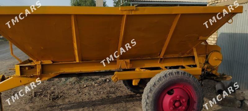 MTZ 82 2006 - 35 000 TMT - Теджен - img 2