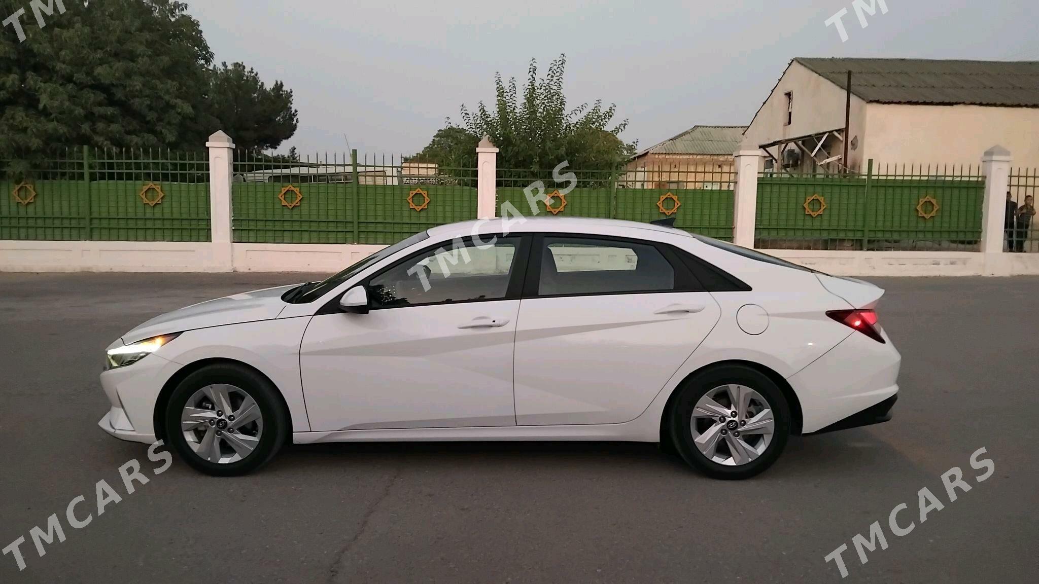 Hyundai Elantra 2021 - 240 000 TMT - Гёкдепе - img 4