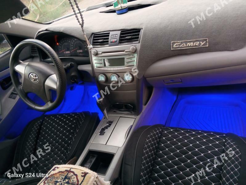 Toyota Camry 2010 - 200 000 TMT - Гурбансолтан Едже - img 2
