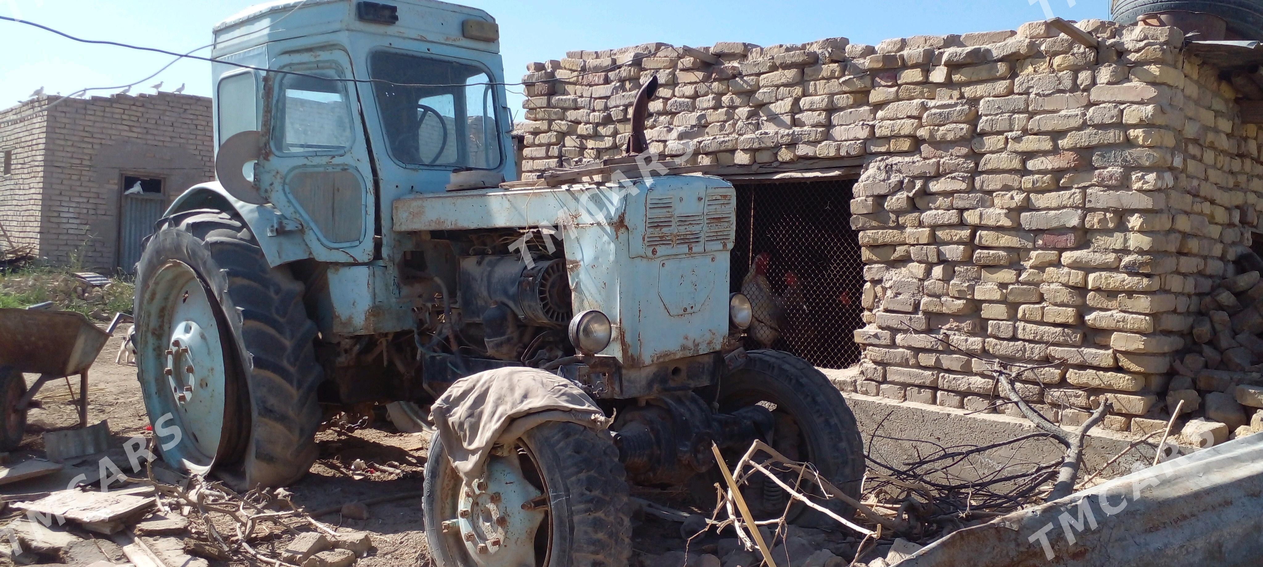 MTZ T-28 1990 - 18 000 TMT - Farap - img 2