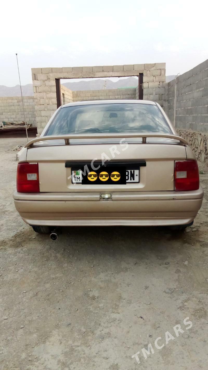 Opel Vectra 1991 - 30 000 TMT - Bereket - img 4