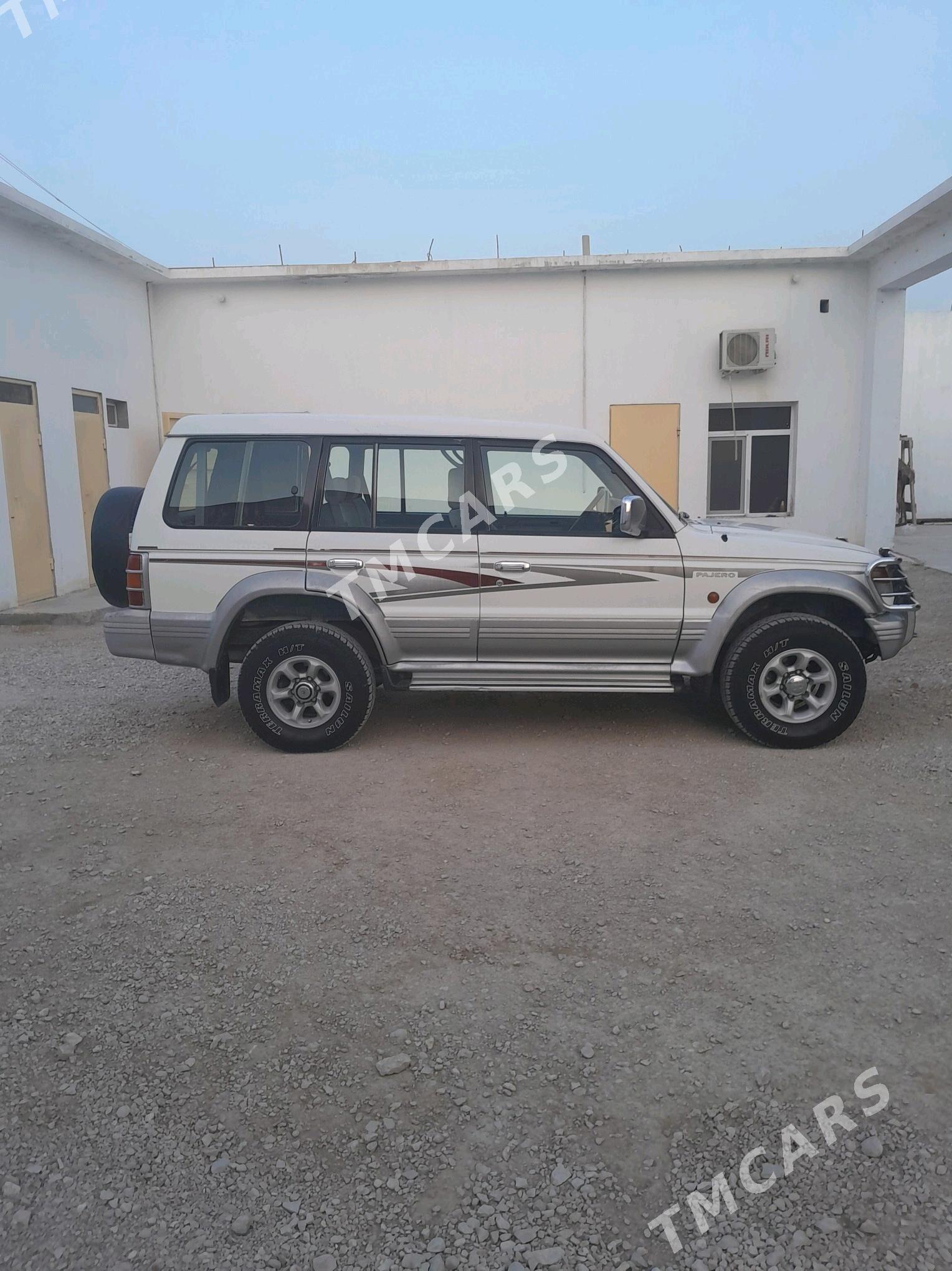 Mitsubishi Pajero 1996 - 120 000 TMT - Balkanabat - img 4