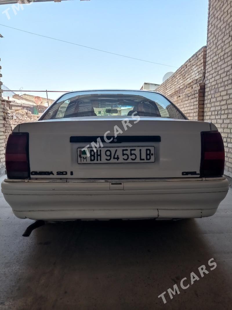 Opel Omega 1993 - 17 000 TMT - Dänew - img 4