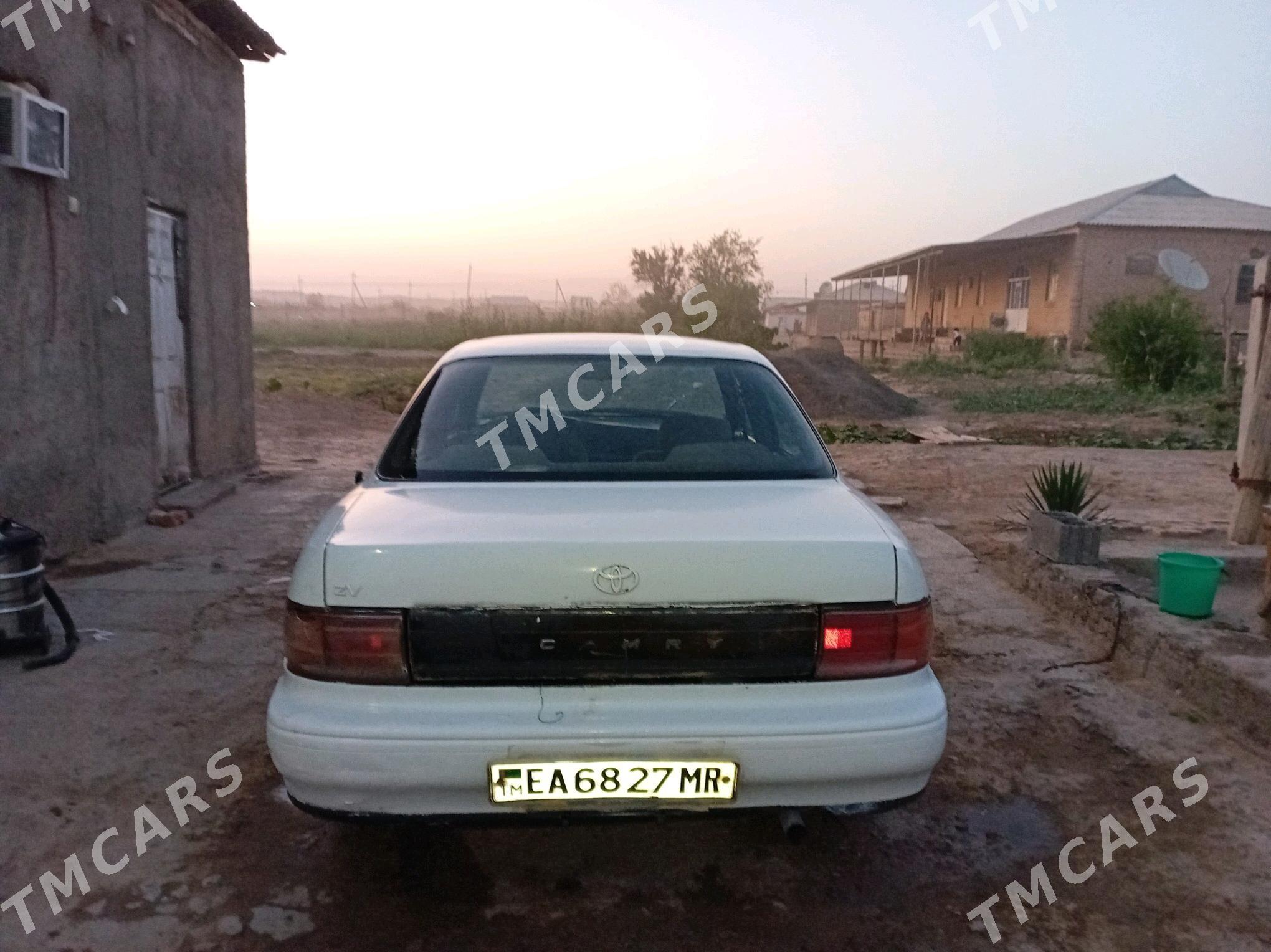 Toyota Camry 1991 - 27 000 TMT - Ýolöten - img 2