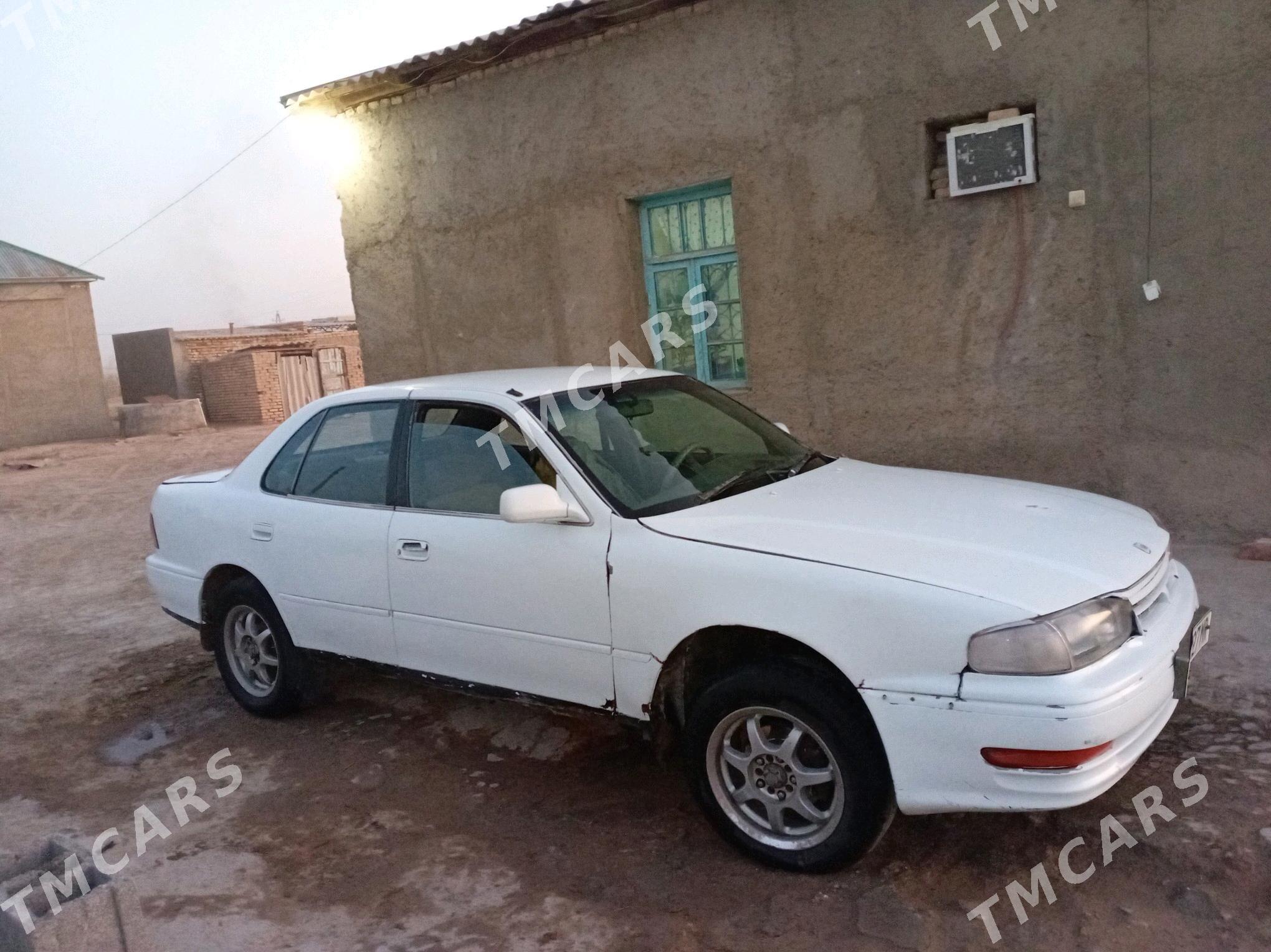 Toyota Camry 1991 - 27 000 TMT - Ýolöten - img 3