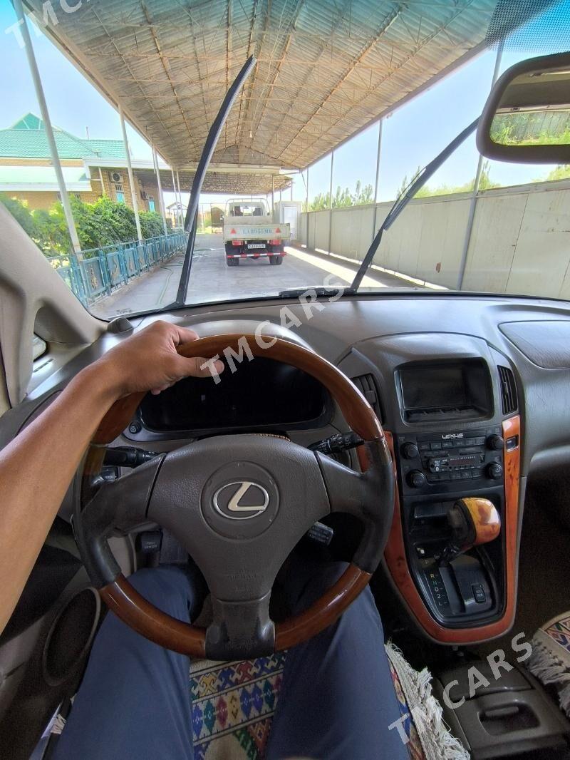 Lexus RX 300 2002 - 240 000 TMT - Мары - img 9