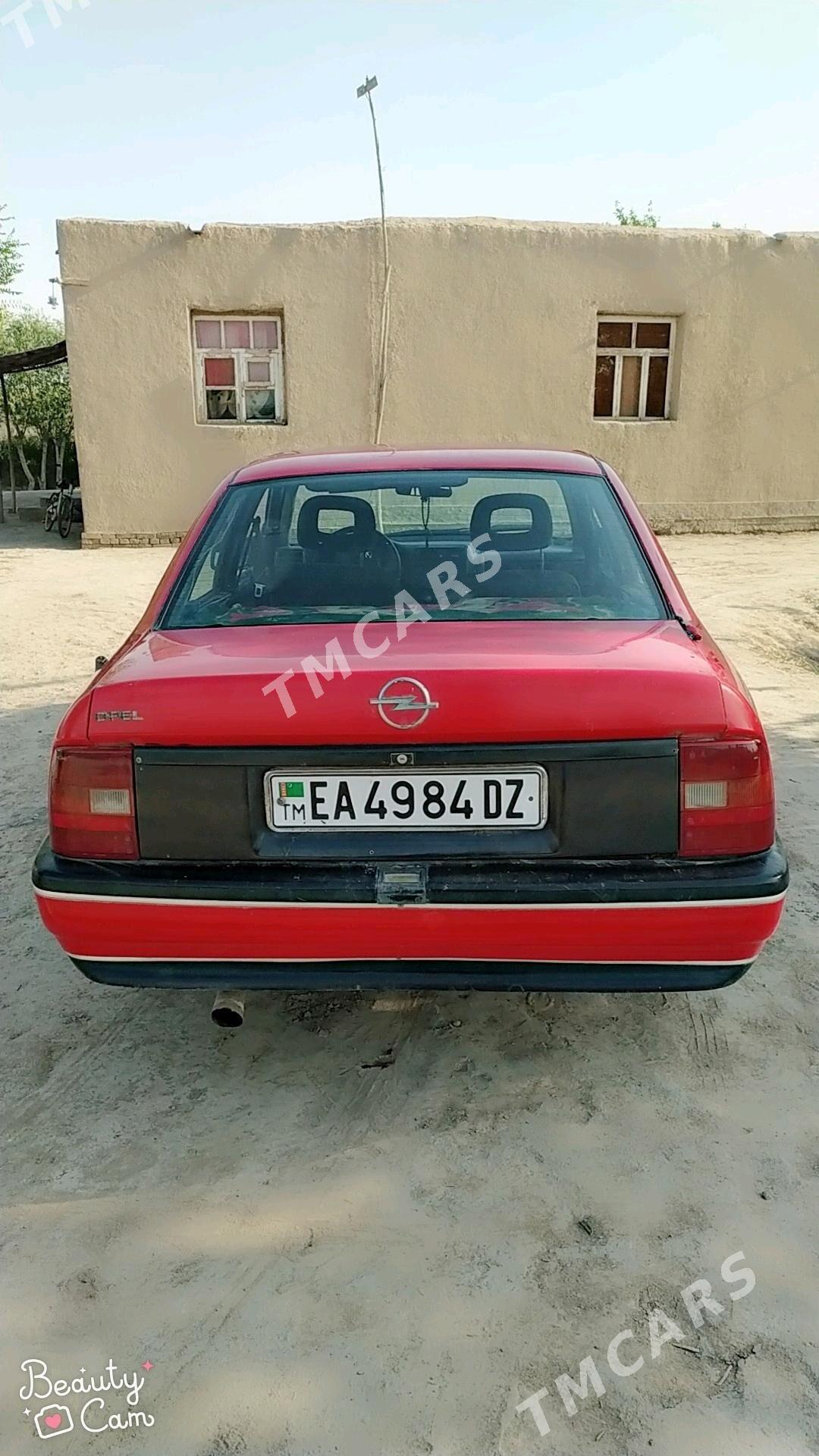 Opel Vectra 1992 - 16 000 TMT - Кёнеургенч - img 3