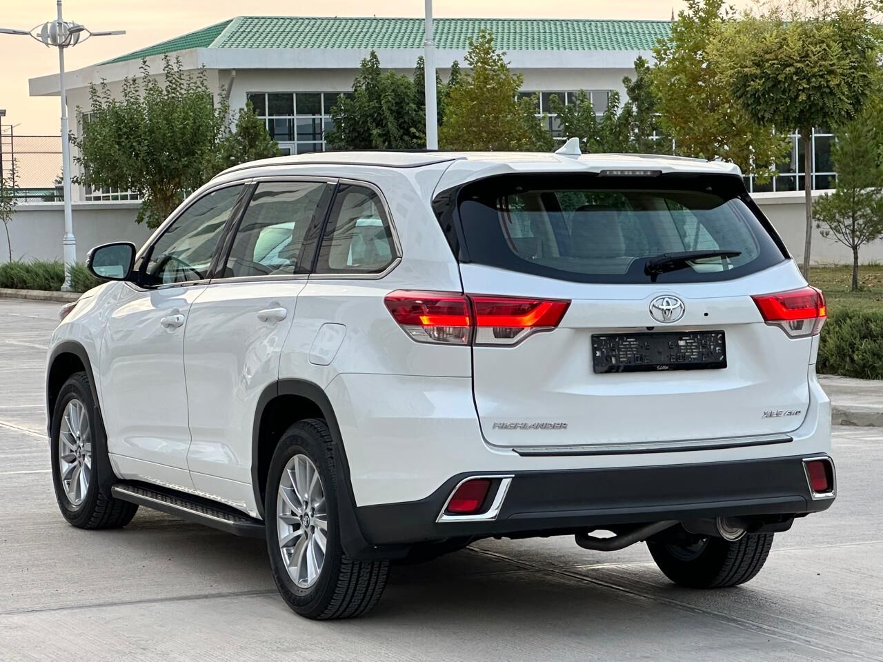 Toyota Highlander 2019 - 520 000 TMT - Ашхабад - img 6