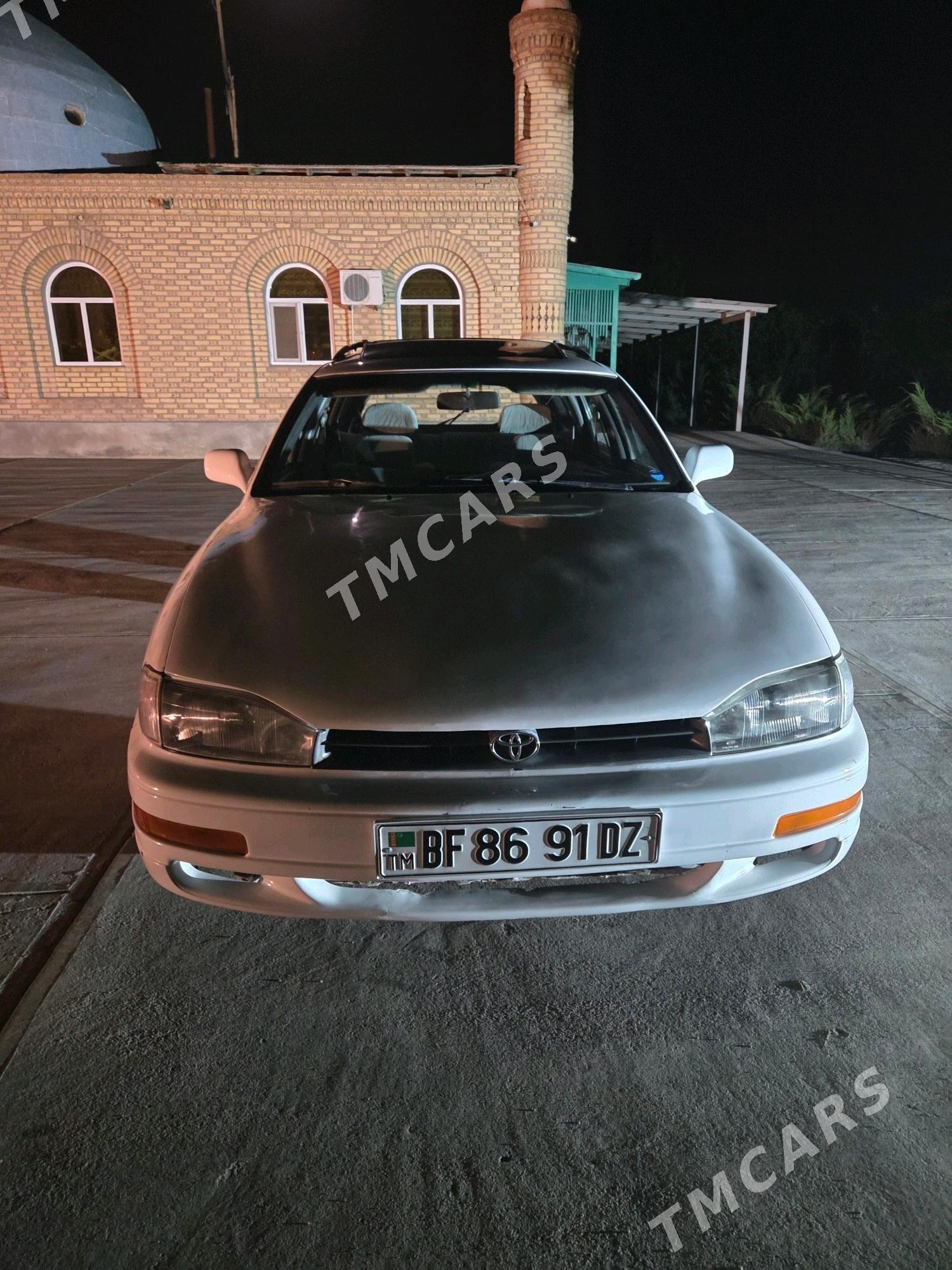 Toyota Camry 1993 - 90 000 TMT - Губадаг - img 4