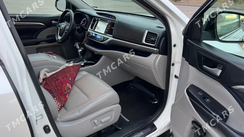 Toyota Highlander 2017 - 550 000 TMT - Гёкдепе - img 3