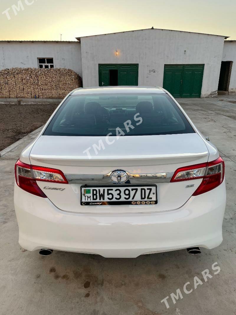 Toyota Camry 2013 - 240 000 TMT - Дашогуз - img 5