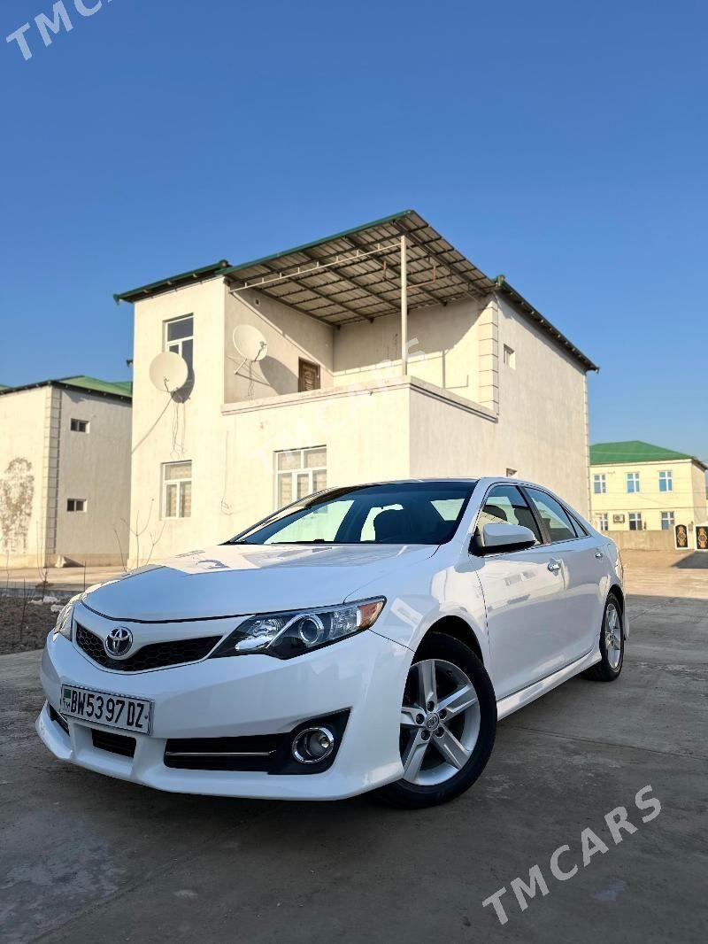 Toyota Camry 2013 - 240 000 TMT - Дашогуз - img 4