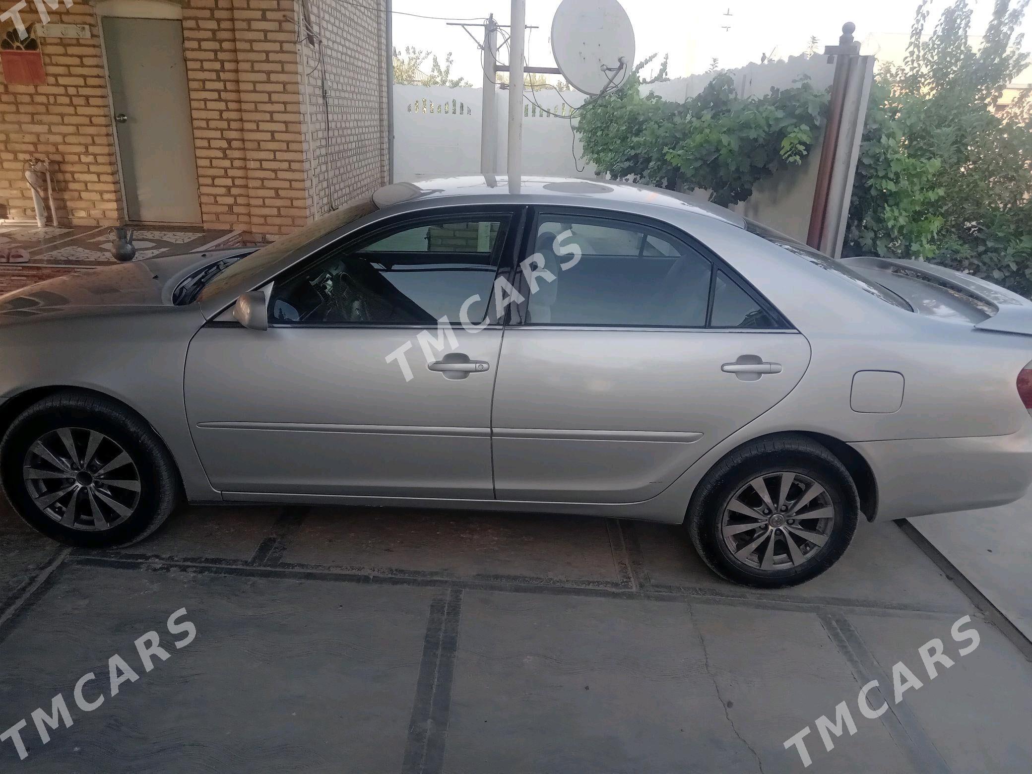 Toyota Camry 2003 - 180 000 TMT - Векильбазар - img 2