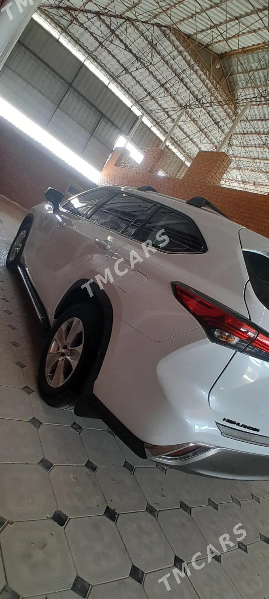 Toyota Highlander 2021 - 560 000 TMT - Ёлётен - img 6