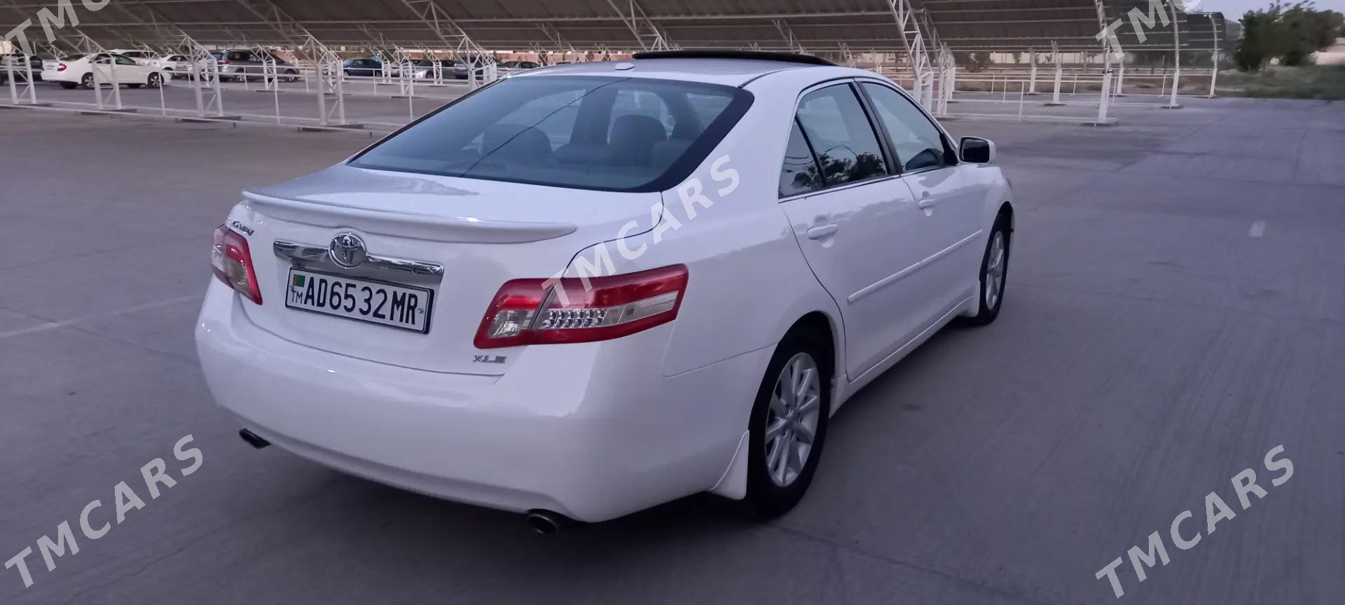 Toyota Camry 2011 - 190 000 TMT - Байрамали - img 2