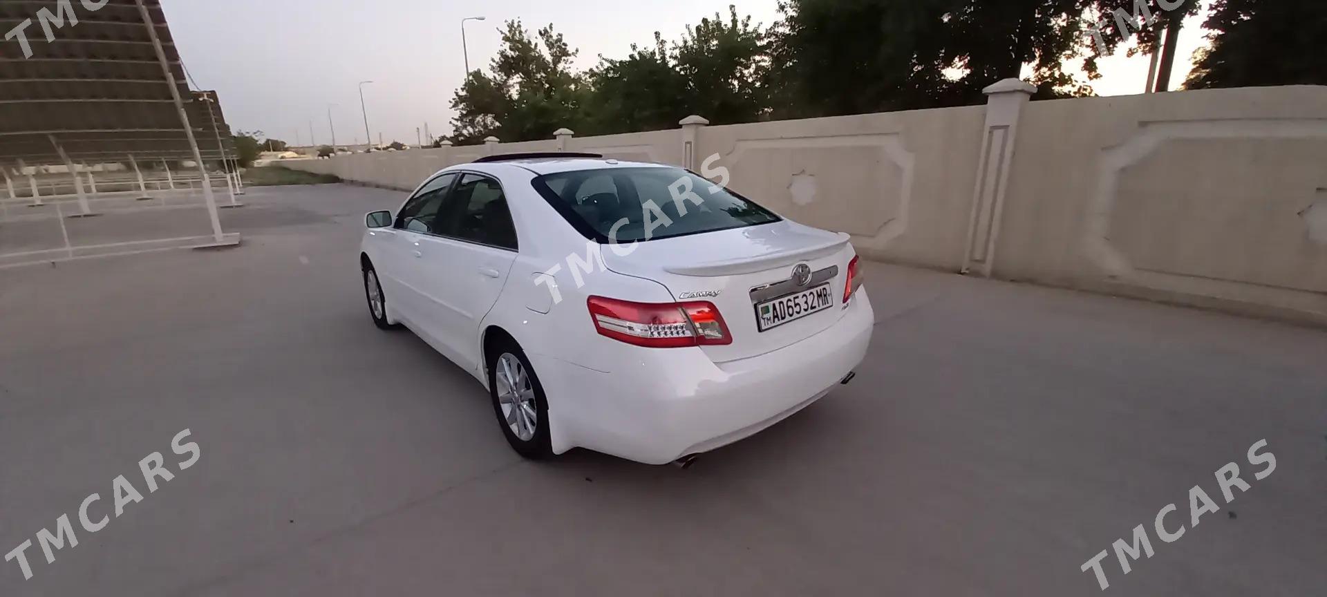 Toyota Camry 2011 - 190 000 TMT - Байрамали - img 3