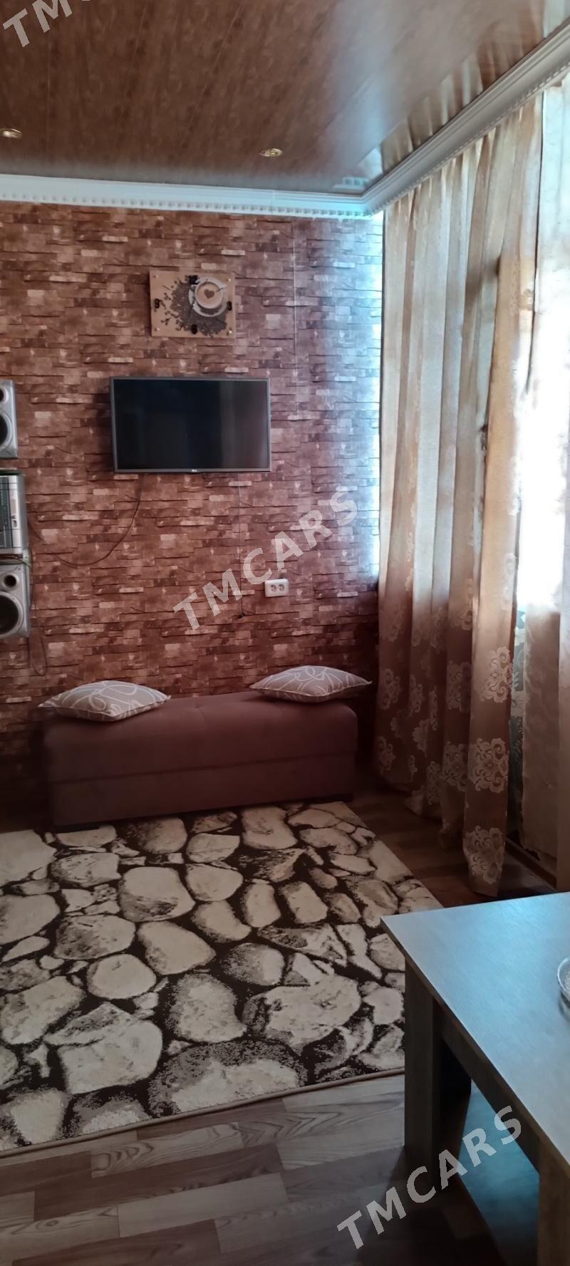 Продается квартира - Büzmeýin - img 5