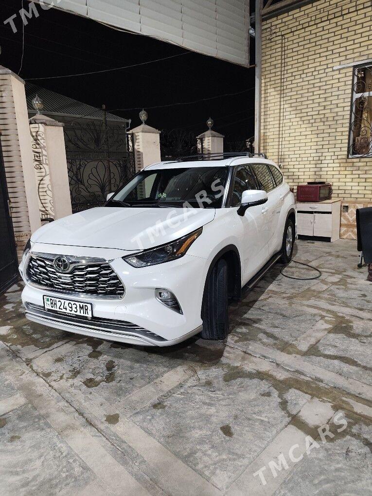 Toyota Highlander 2022 - 700 000 TMT - Мары - img 2