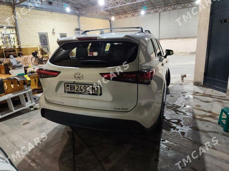 Toyota Highlander 2022 - 700 000 TMT - Мары - img 6