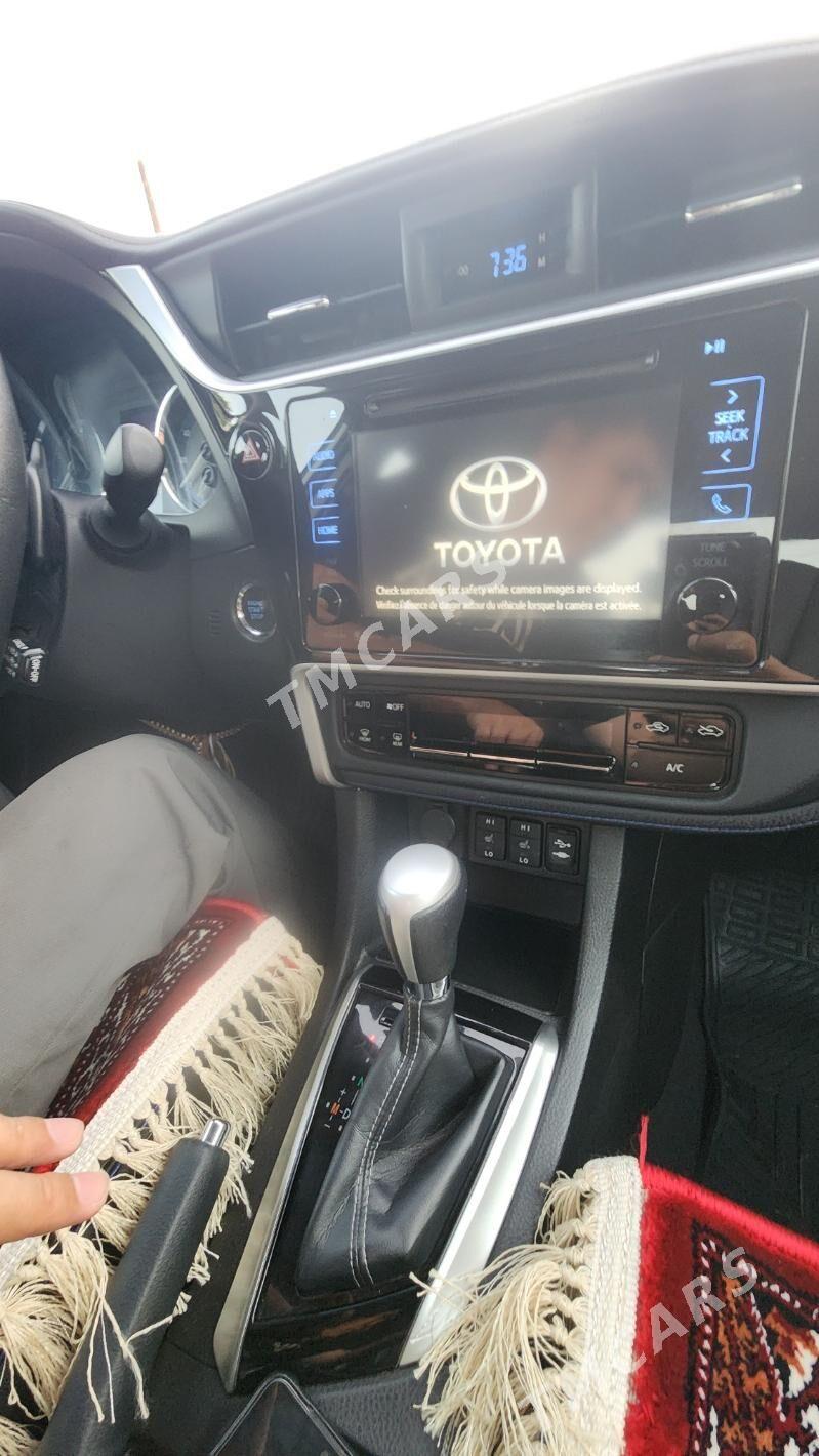 Toyota Corolla 2018 - 240 000 TMT - Baýramaly - img 2