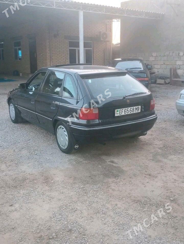 Opel Astra 1993 - 32 000 TMT - Мары - img 2