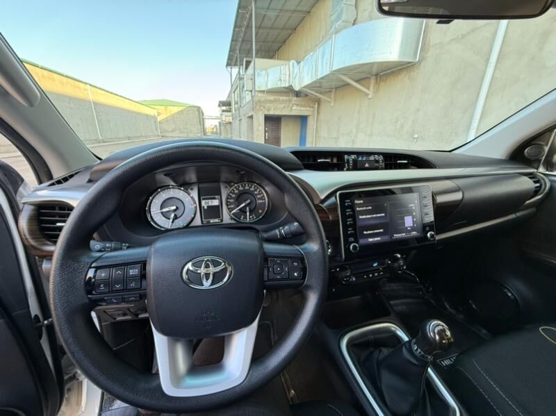 Toyota Hilux 2023 - 609 000 TMT - Aşgabat - img 5