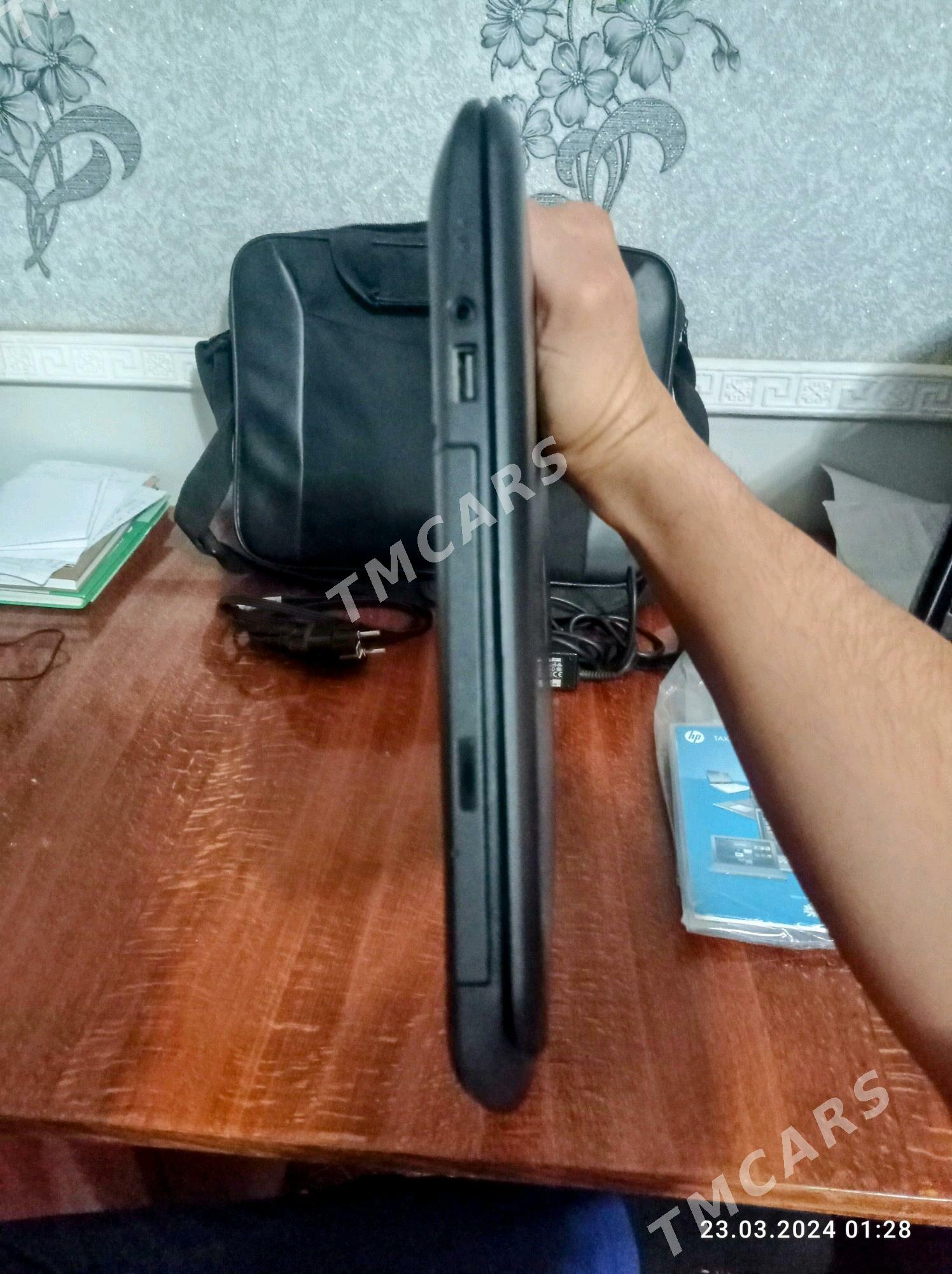 Notebook HP INTEL CELERON - Сакарчага - img 2