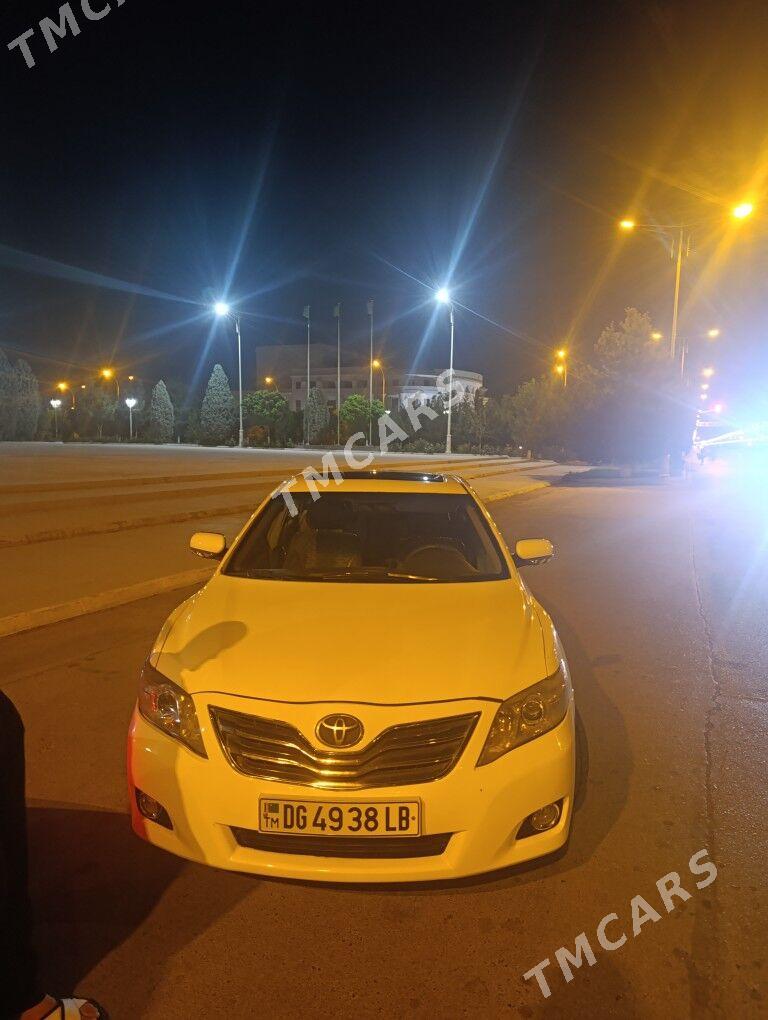 Toyota Camry 2010 - 130 000 TMT - Туркменабат - img 2
