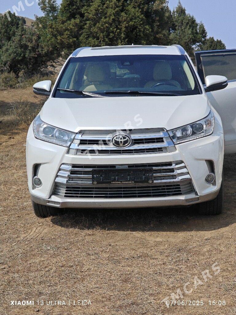 Toyota Highlander 2018 - 430 000 TMT - Ашхабад - img 2