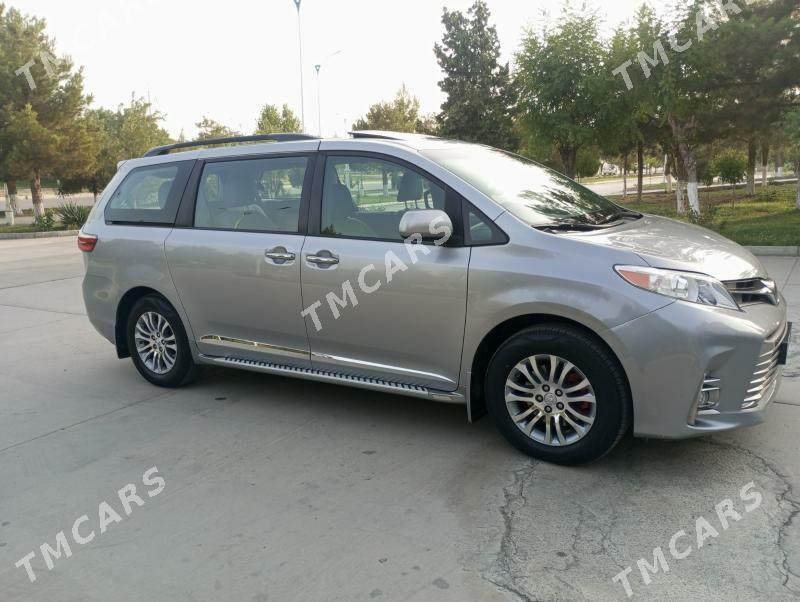 Toyota Sienna 2018 - 410 000 TMT - Türkmenabat - img 6