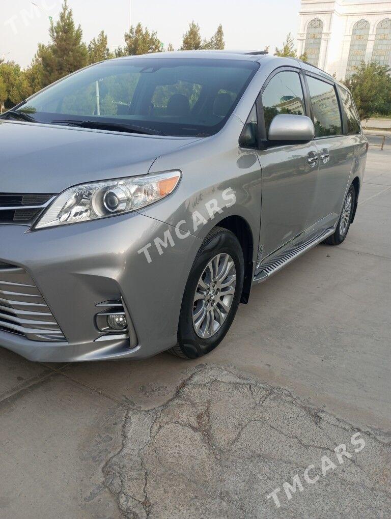 Toyota Sienna 2018 - 410 000 TMT - Türkmenabat - img 7