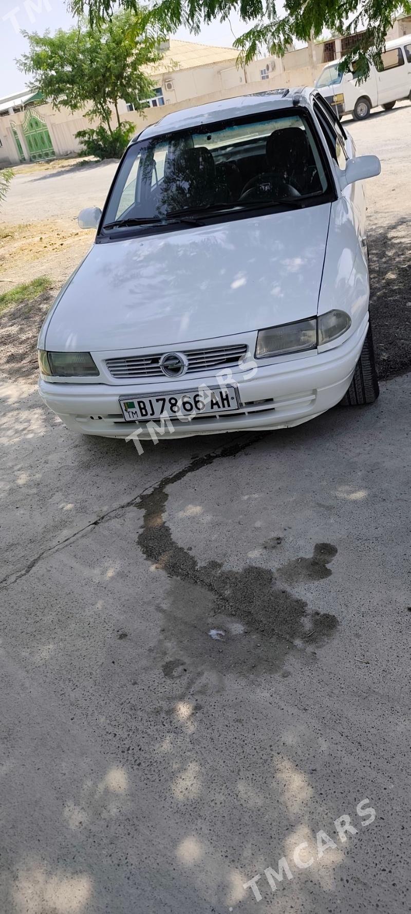 Opel Astra 1995 - 30 000 TMT - Kaka - img 6