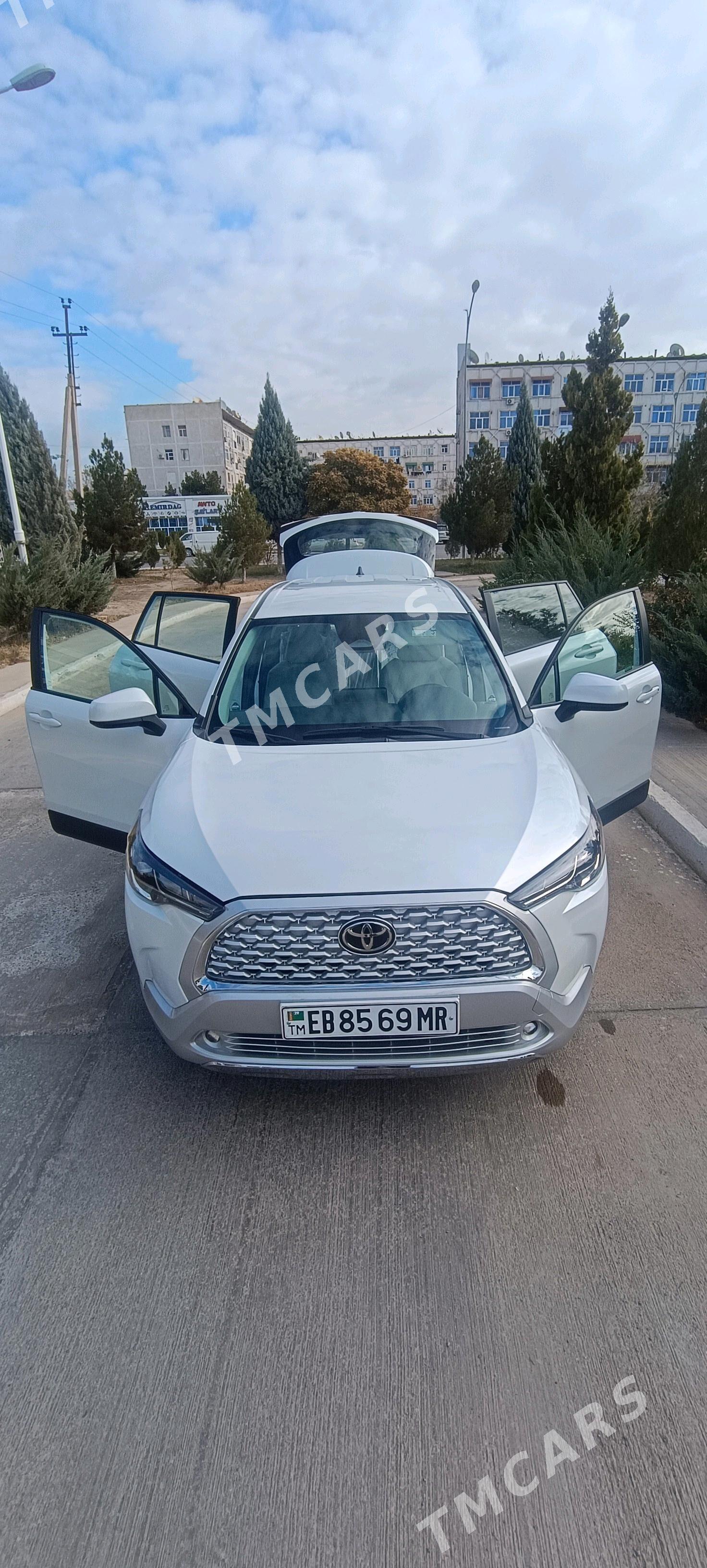 Toyota Corolla Cross 2022 - 325 000 TMT - "Алтын Асыр" Гундогар базары ( Толкучка) - img 7