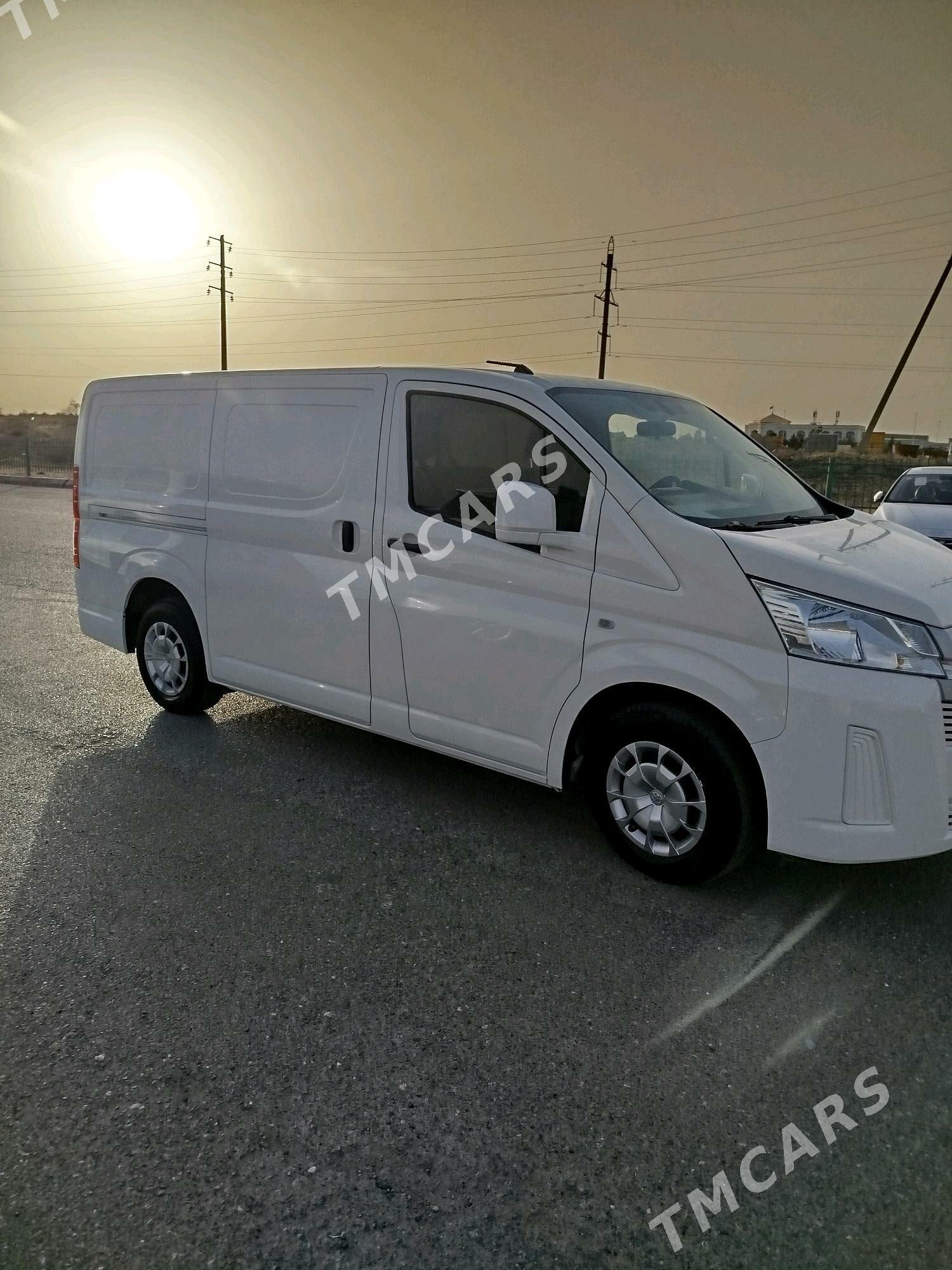 Toyota Hiace 2021 - 500 000 TMT - Ашхабад - img 1