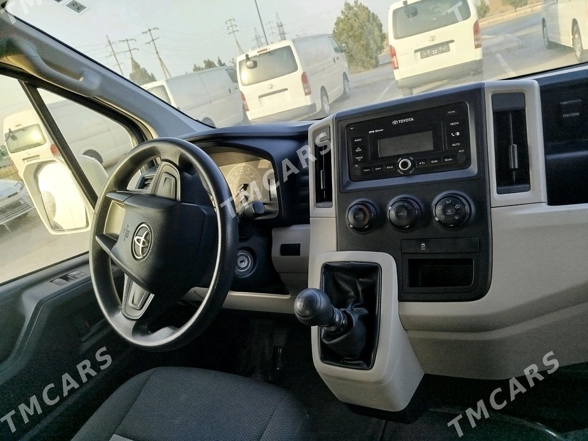 Toyota Hiace 2021 - 500 000 TMT - Ашхабад - img 4