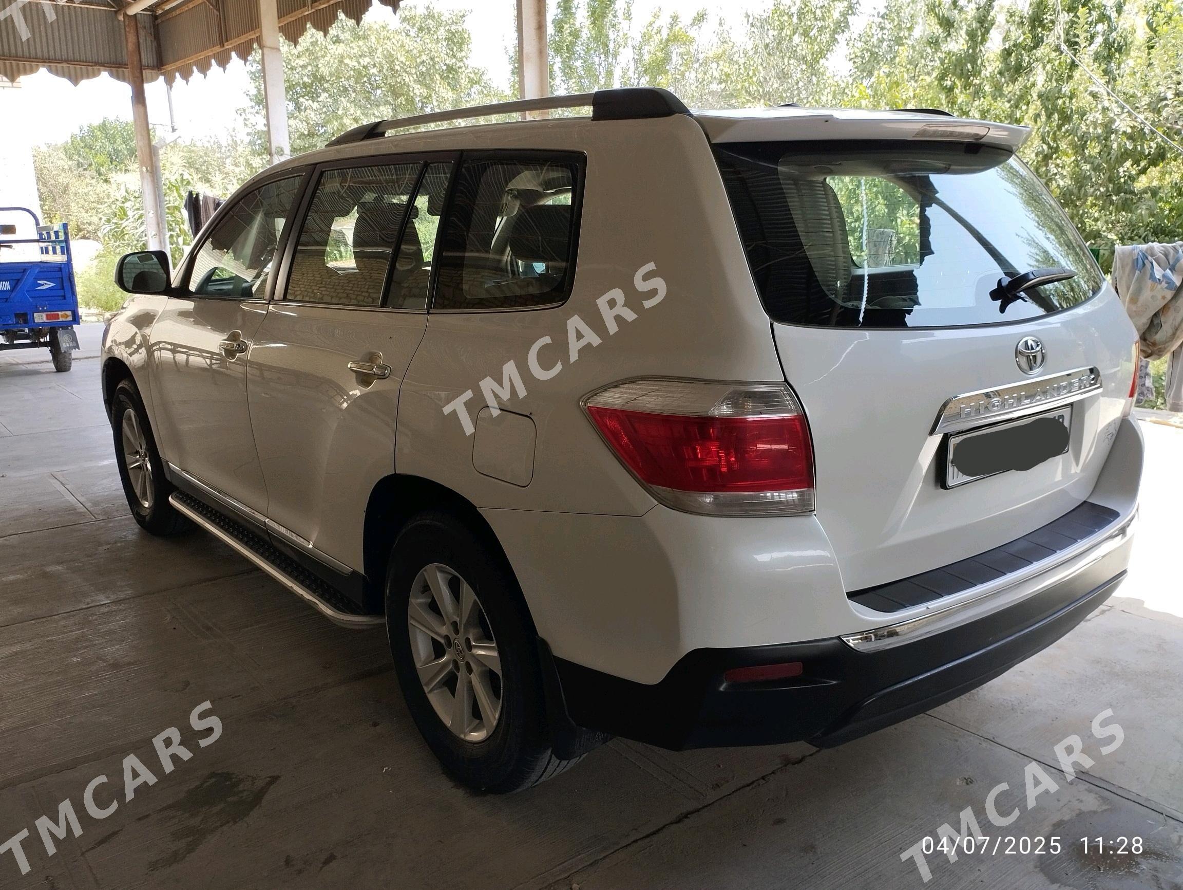 Toyota Highlander 2011 - 290 000 TMT - Türkmengala - img 6