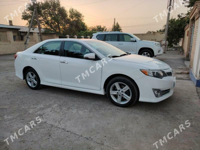 Toyota Camry 2012 - 210 000 TMT - Dänew - img 3